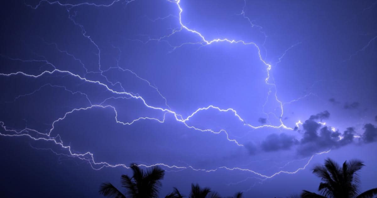 चौरीदेउरालीमा चट्याङ लागेर एक जना  घाइते