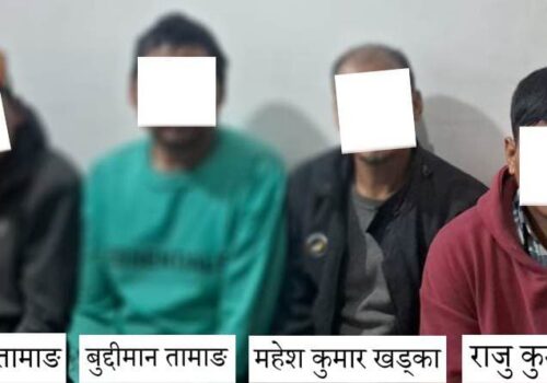 लुटपाट गर्ने चार जना पक्राउ