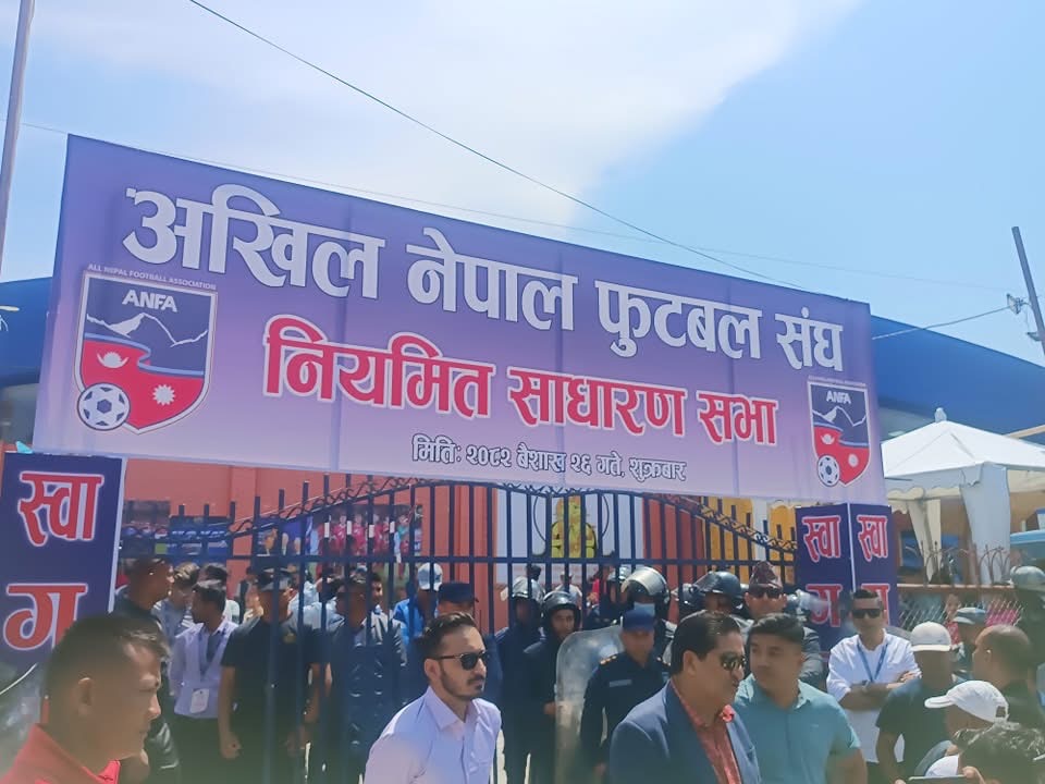 धुलिखेल एन्फा साधारणसभामा  पुर्ब अध्यक्ष गणेश थापालाई प्रवेश रोक