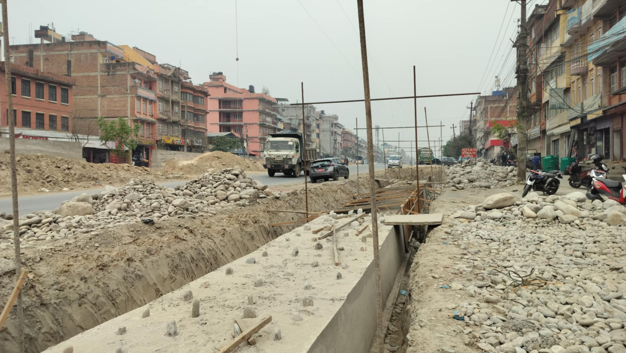 सूर्यविनायक–धुलिखेल सडक निर्माण सकिनुपर्ने समयमा अहिलेसम्मको प्रगति करिब ३५ प्रतिशत मात्र