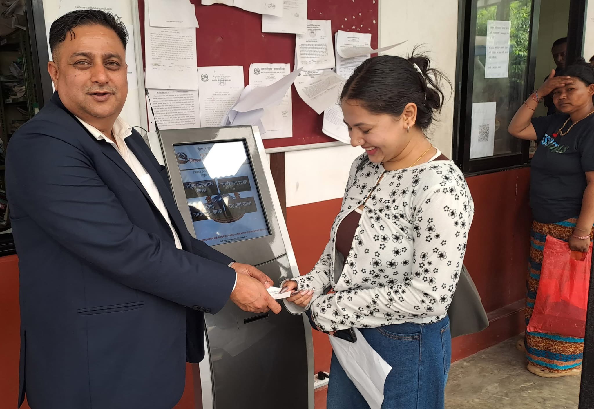 जिल्ला प्रशासन कार्यालय काभ्रेपलाञ्चोकमा डिजिटल टोकन प्रणाली सुरु