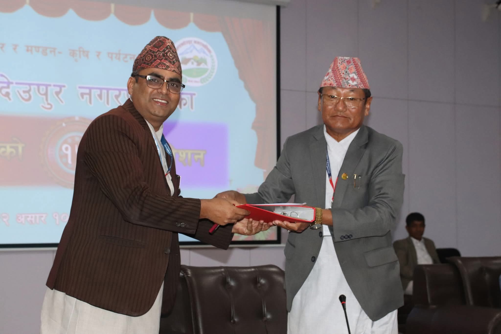 मण्डनदेउपुर नगरपालिकाको १ अर्ब १० करोड ७५ लाख ४५ हजार ५५९ रुपैंयाँ बराबरको बजेट सार्वजनिक