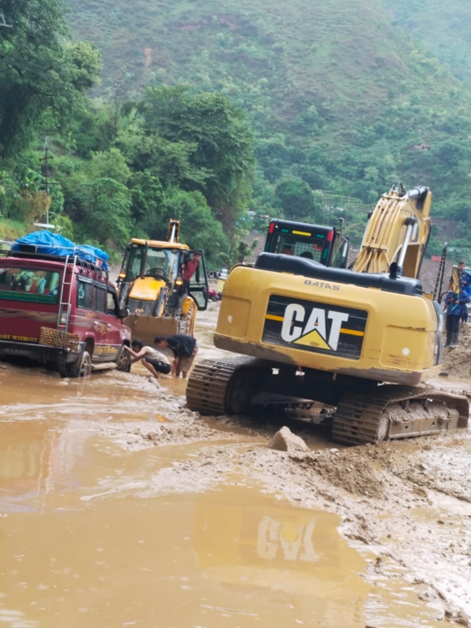 बीपी राजमार्ग दुईतर्फी सञ्चालनमा