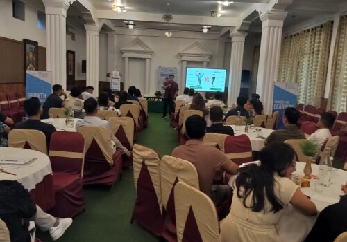 व्यवसायलाई प्रबर्धन गर्न काभ्रेका युवा उद्यमी सक्रिय