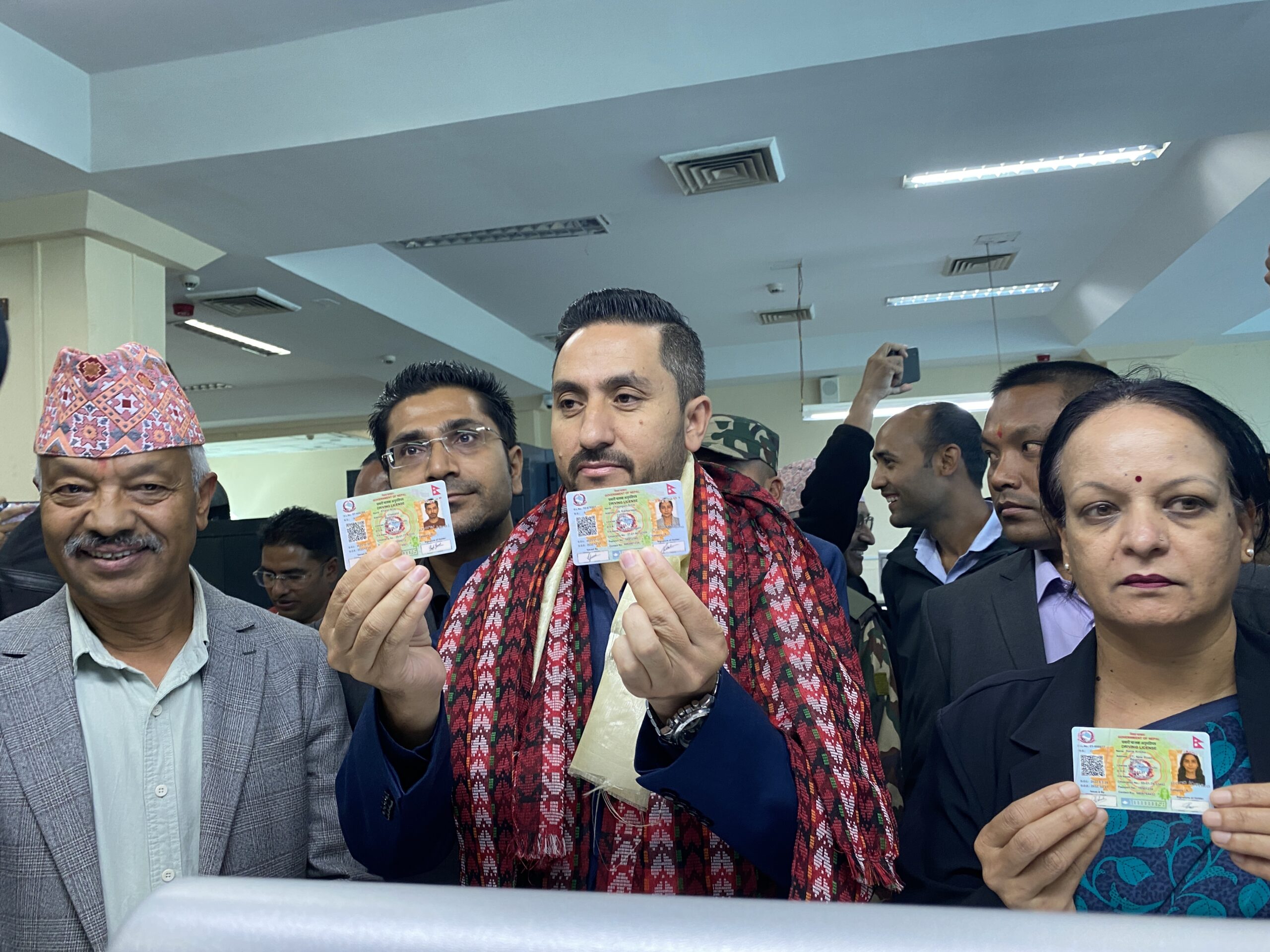 काभ्रेपलाञ्चोकको श्रीखण्डपुरमा रहेको सुरक्षण मुद्रण केन्द्रमा सवारीचालक अनुमति पत्र (लाइसेन्स) छपाइ सुरु