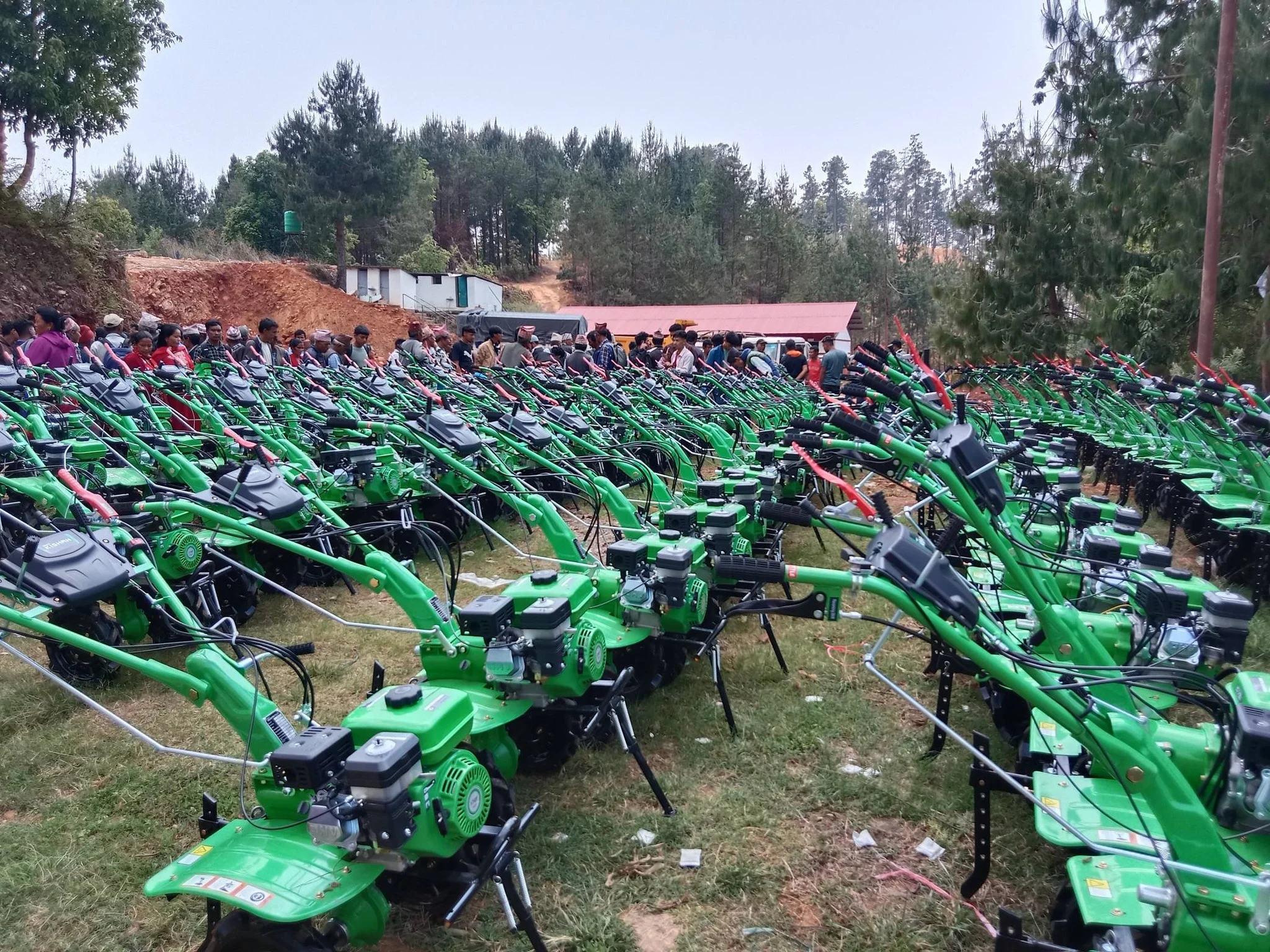 भुम्लुका २३५ किसानलाई अनुदानमा ट्याक्टर