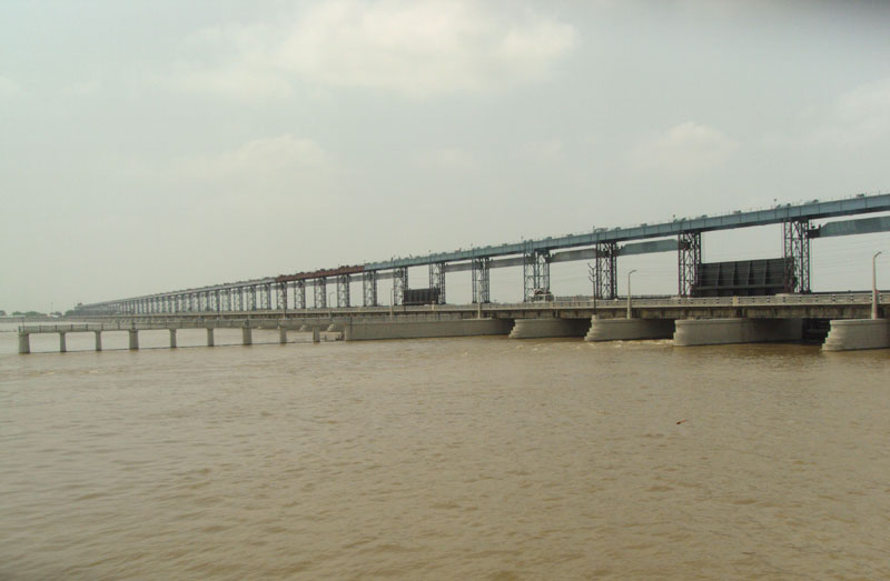 kosi-barrage_Bijn5EhClT-1