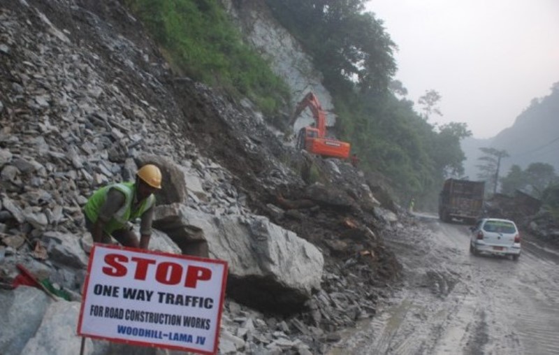 1235074011Muglin-Road