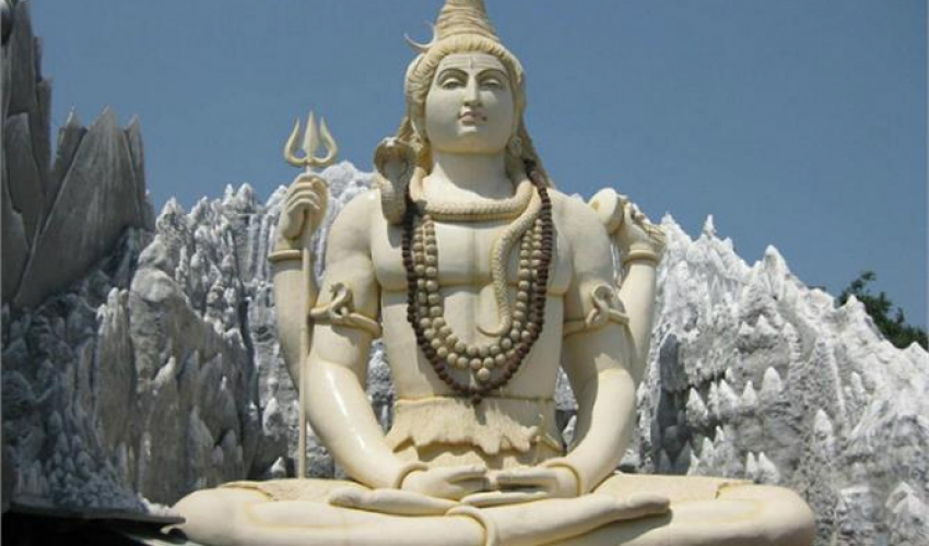 2016_3image_15_00_391148000शिव-मूर्ति-एयरपोर्ट-रोड-बेंगलुरु-कर्नाटक-ll