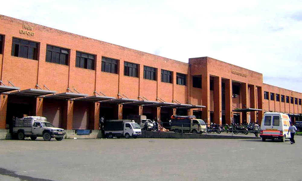 airport-custom-tia-bhansar