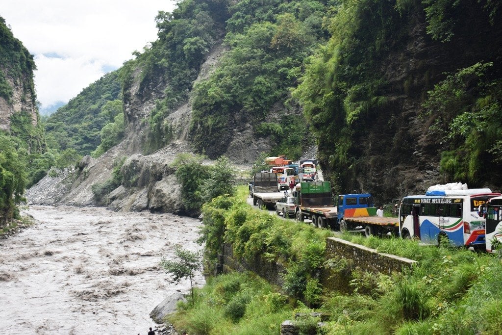 beni-jomsom-road_A4wkRhYGEZ