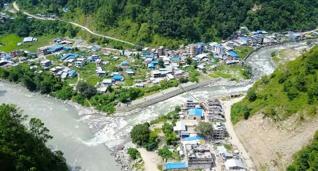 गाउँमा संक्रमित भेटिएपछि दोलखाको सिंगटीबजार बन्द