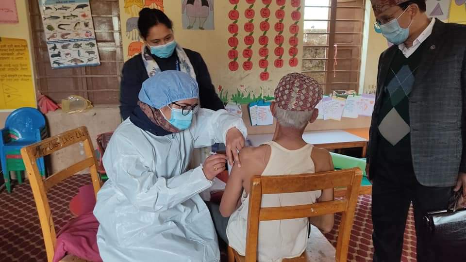 दोस्रो चरणको खोप अभियान: काभ्रेमा आज २१ सय ३६ जनाले लगाए खोप