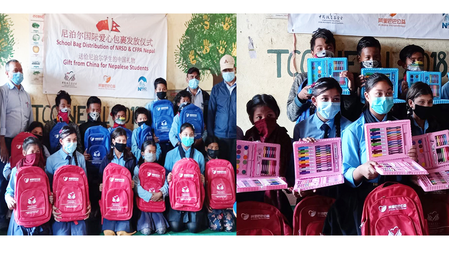 पाँचखालमा १५ सय १६ विद्यार्थीलाई ब्याग र शैक्षिक सामाग्री बितरण