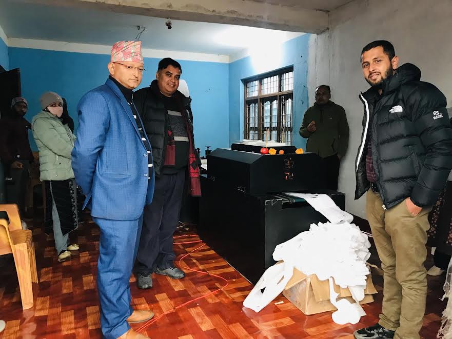 ३२ लाखको लागतमा नमोबुद्धका युवाहरुले सुरु गरे ‘सेनिटेयरी प्याड’ उत्पादन