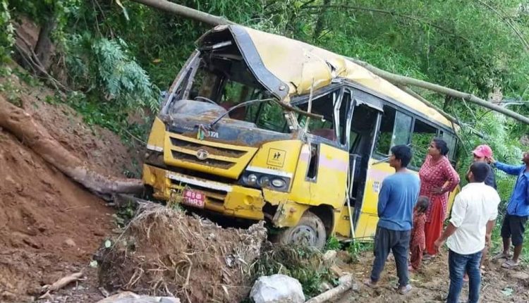 नमोबुद्ध काँक्रेमा स्कुल बस दुर्घटना