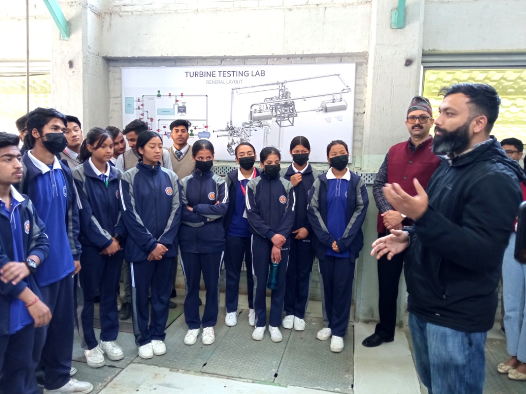 काभ्रेका सुगमदेखि विकटसम्मका विद्यार्थीलाई केयुको विज्ञान तथा ईन्जिनियरिंगका ल्याब प्रत्येक्ष अवलोकनको अवसर