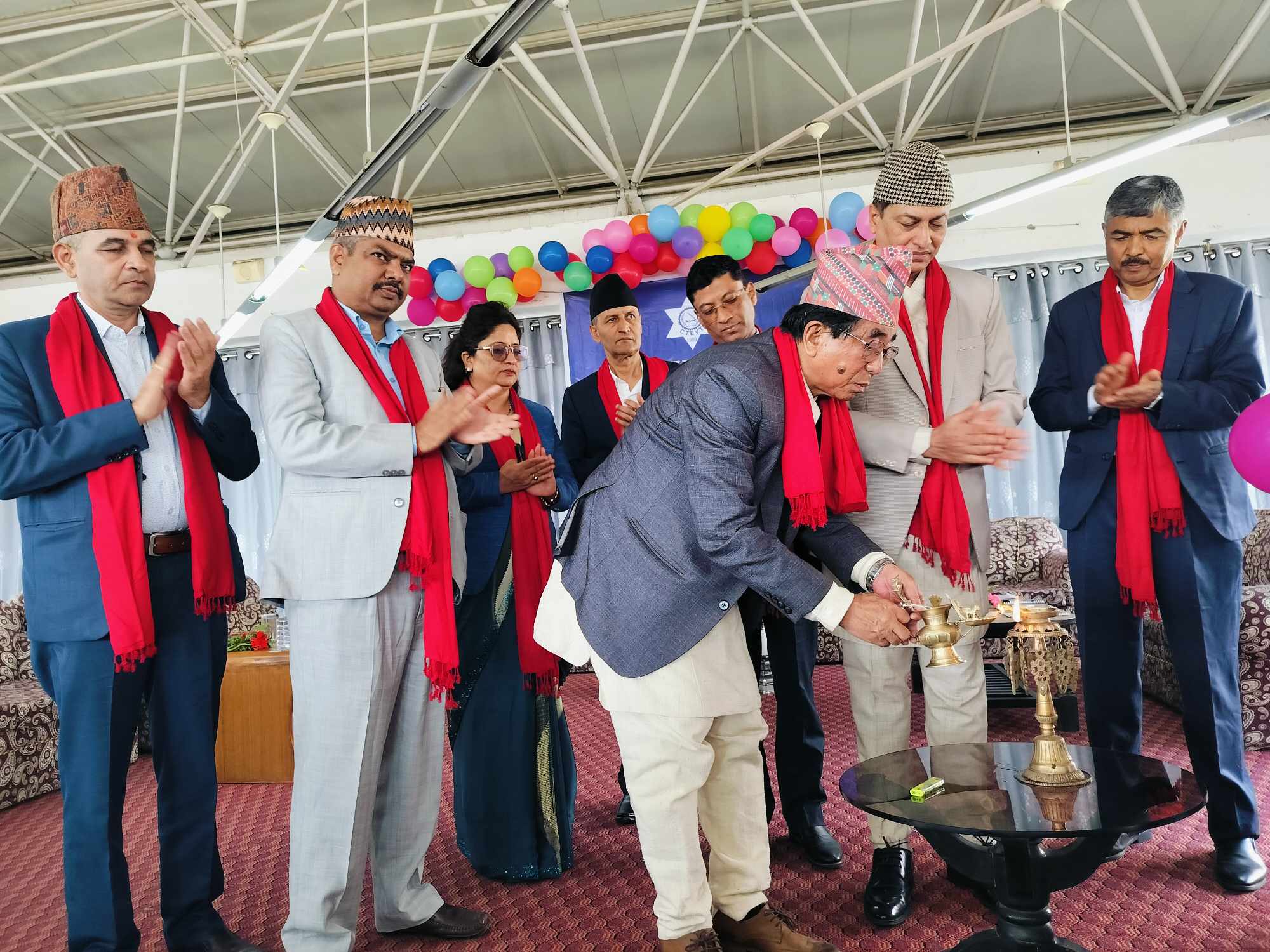 सम्बन्धनको नाममा कसैलाई अल्मल्याउन हुँदैन : शिक्षामन्त्री राई