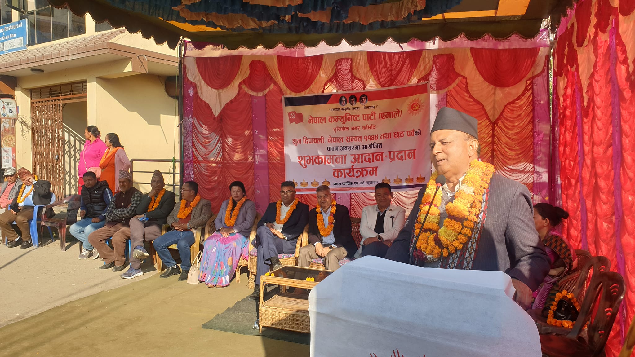 सत्ता पक्ष र प्रतिगमन पक्षधर दुवैको प्रहार एमालेलाई  :  महासचिव पोखरेल