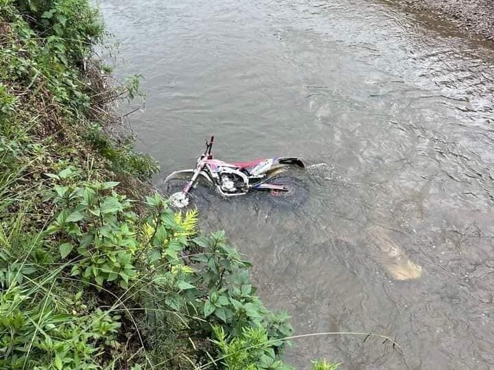 मोटरसाइकल चालक मृत फेला प्रकरण : जीपले ठक्कर दिएको सिसिटिभी फुटेजमा देखियो