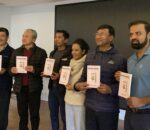 डा. सुमनको  ‘अर्बुद मन्धनः दीर्घ जीवन’ पुस्तक सार्वजनिक