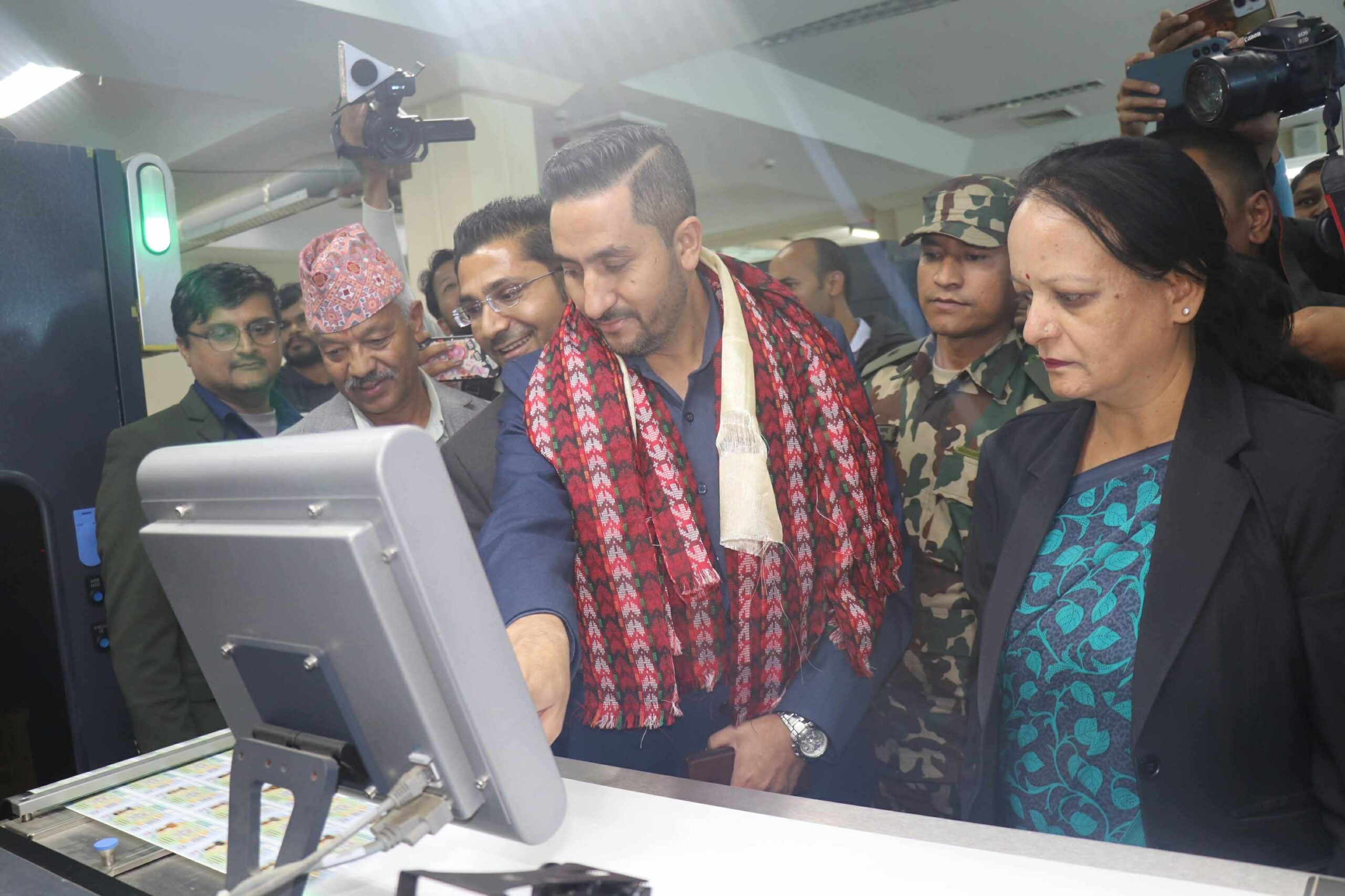 सुरक्षण मुद्रण केन्द्रमा सवारीचालक अनुमति पत्र (लाइसेन्स) छपाइ सुरु