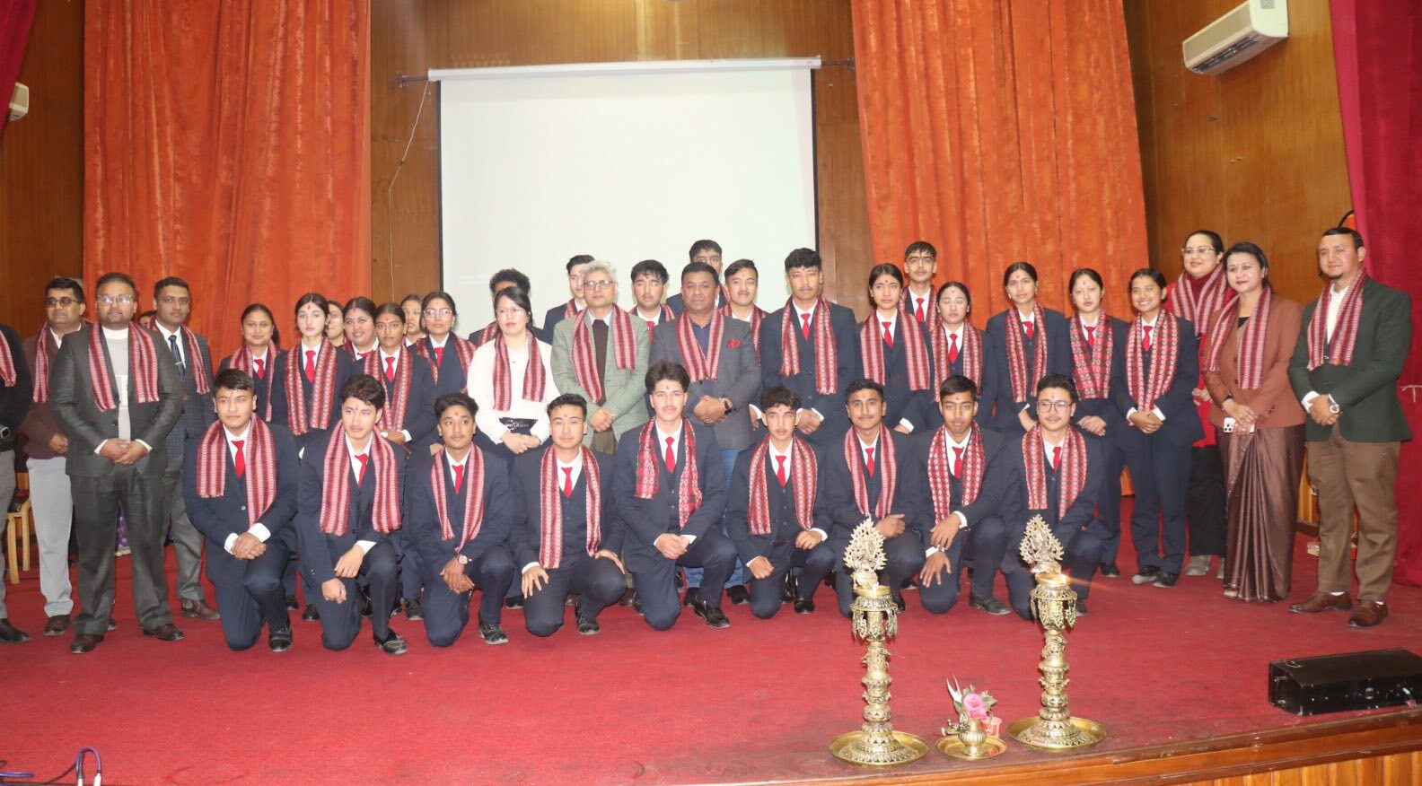 केयू ग्लेसियलरले विपिएचका ३२ विद्यार्थीलाई गर्यो अभिमुखिकरण