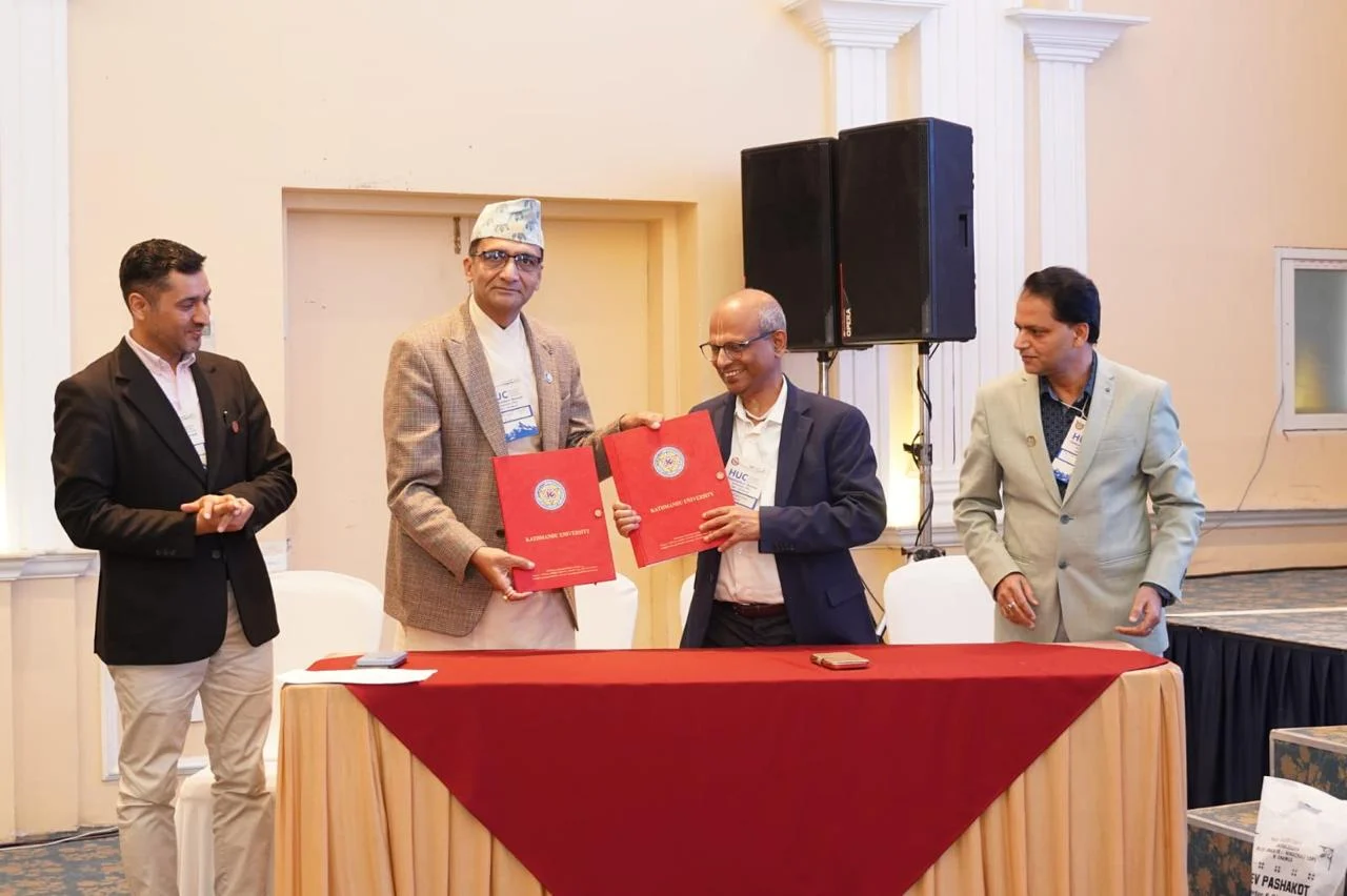 ‘काठमाडौं घोषणापत्र’ जारी गर्दै सकियो हिमालयन युनिभर्सिटी कन्सोर्टियमका सरोकारवालाहरुको भेला