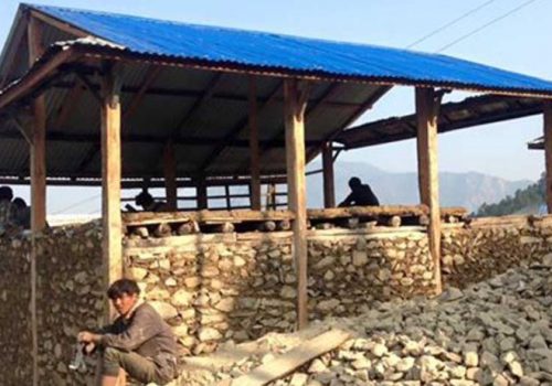 दोधारा चाँदनीका विपन्न परिवारका लागि आवास निर्माण