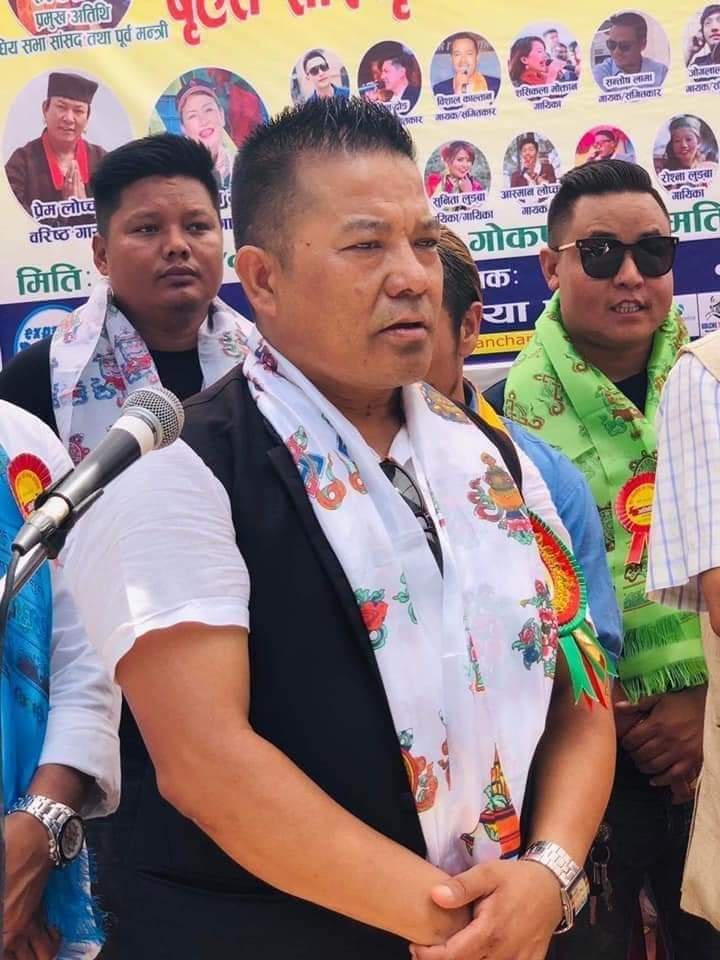 काँग्रेस उपसभापति दोर्जे लामा पत्थर फुटाएर निस्केको ज्वालाजस्तै