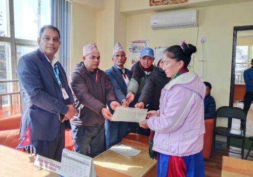 इन्द्रावतीका ६ जना वडा सचिवहरु भाेलीबाट वडा कार्यालय नजाने