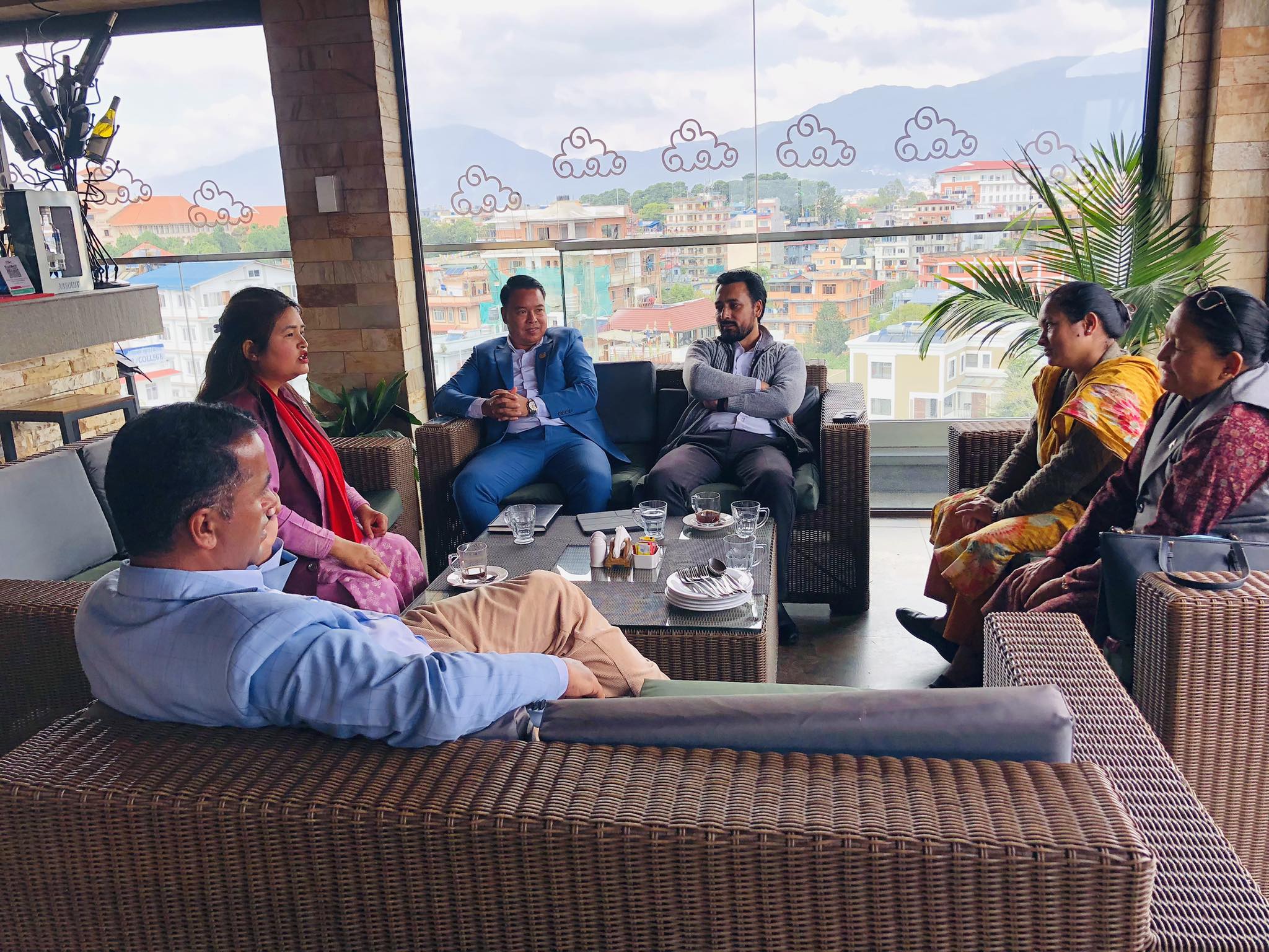 सिन्धुपाल्चोकका जनप्रतिनिधिहरूबीच विकासका साझा एजेन्डामा छलफल