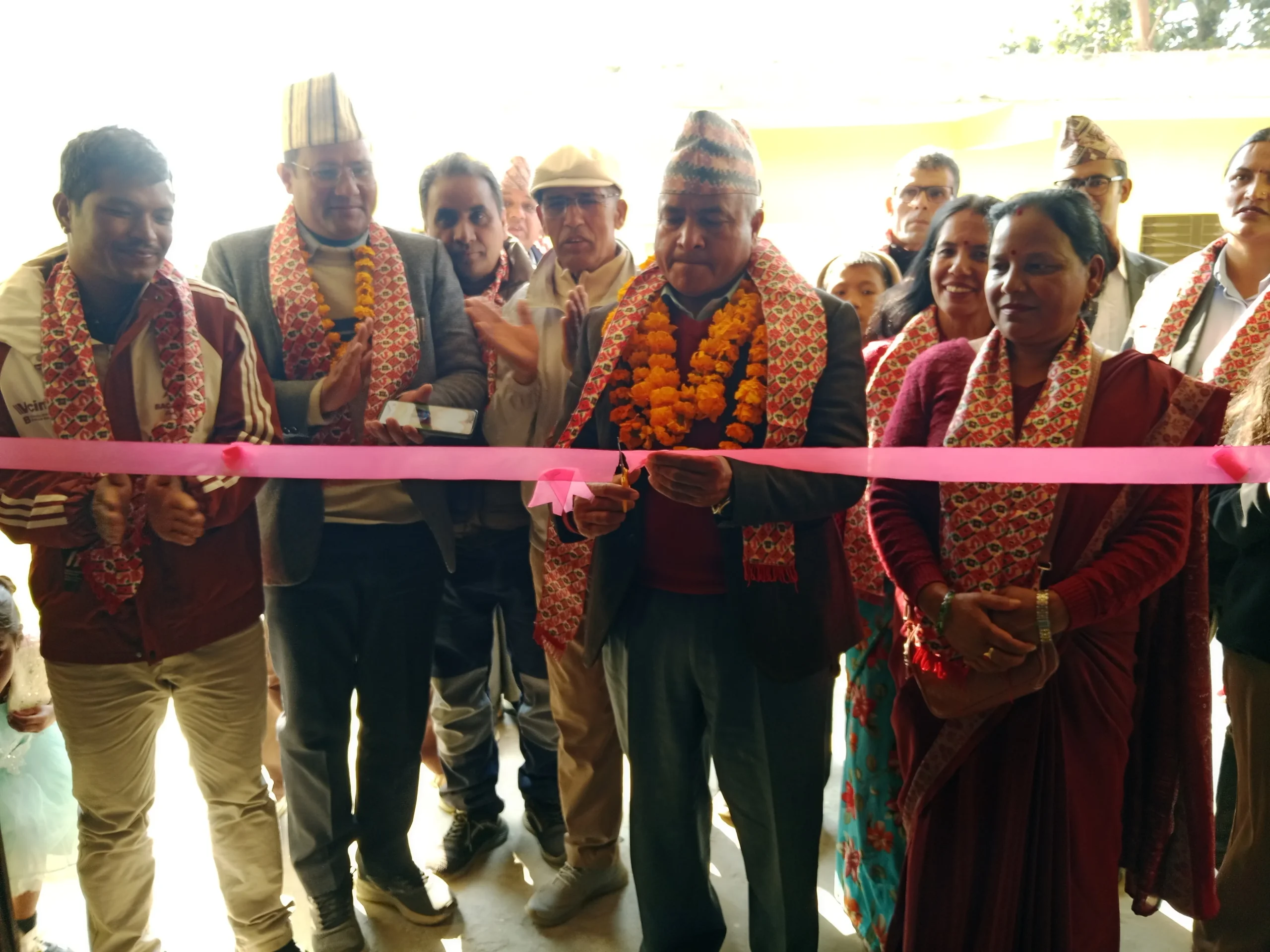 भुकम्पकाे झण्डै एघार वर्षपछि बल्ल पायो पुष्पगंगाले सुविधा सम्पन्न भवन