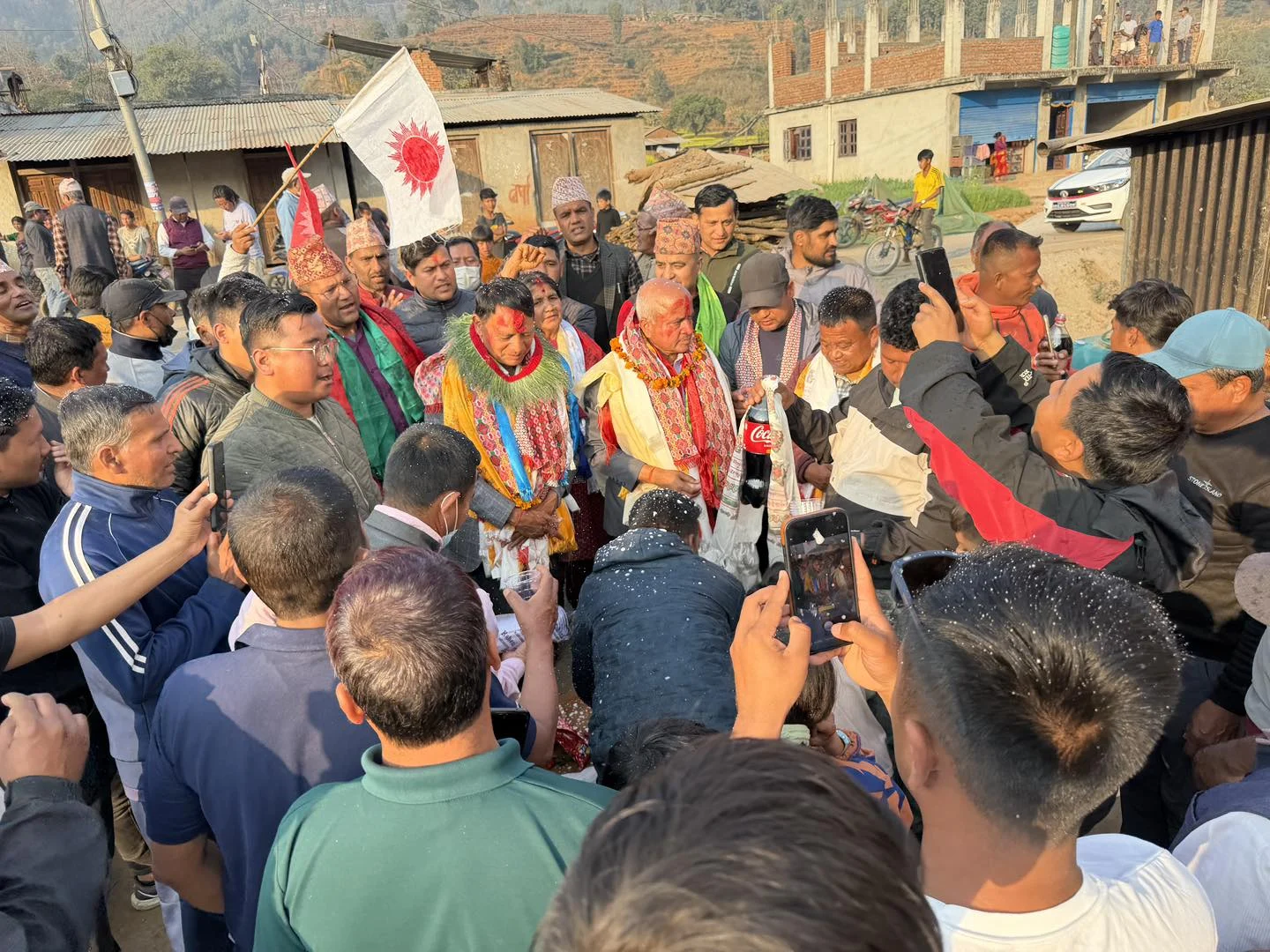 इन्द्रावती गाउँपालिकामा शेरबहादुर तामाङको घरदैलो अभियान सम्पन्न