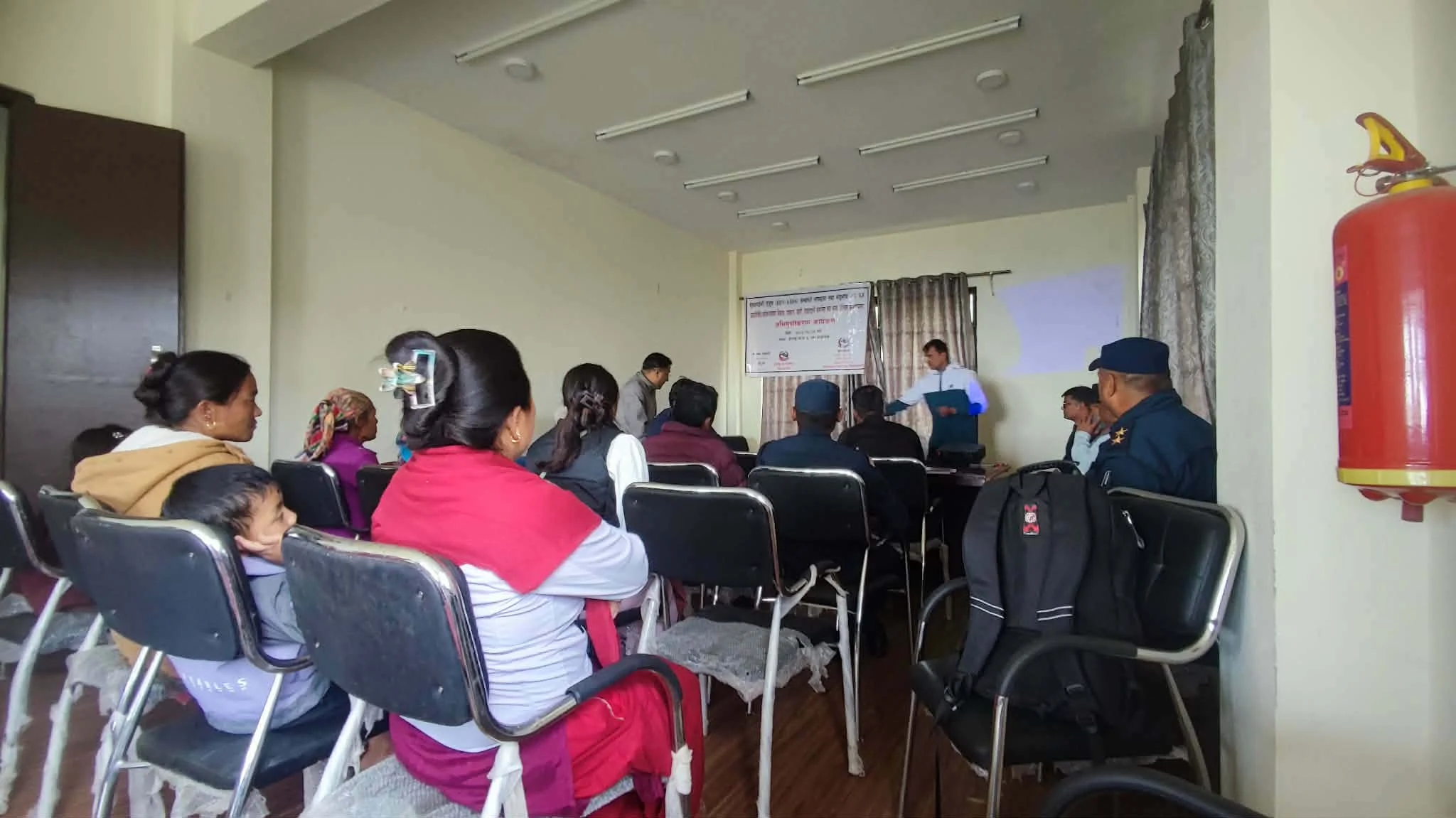 हेलम्बुमा एचआइभी/एड्स सम्बन्धी लान्छना घटाउन अभिमुखीकरण