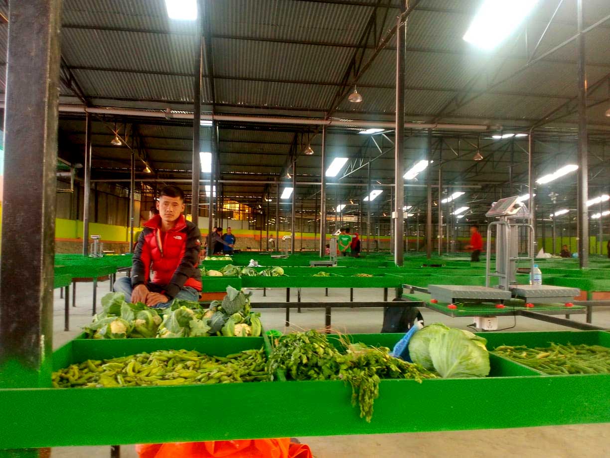 २ अर्बको तरकारी बजारको आज उद्घाटन गर्दै ओली