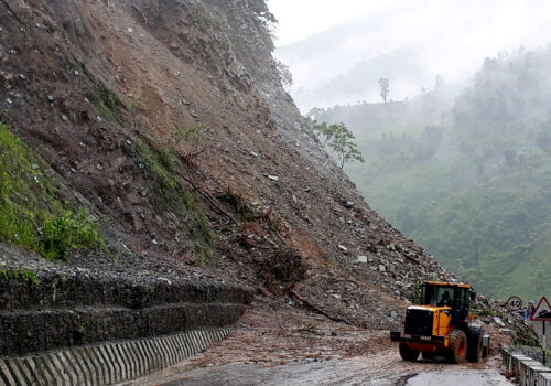 नारायणगढ–मुग्लिन सडकखण्ड अबरुद्ध