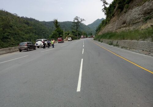 अवरुद्ध नारायणगढ–बुटवल सडक खुल्यो