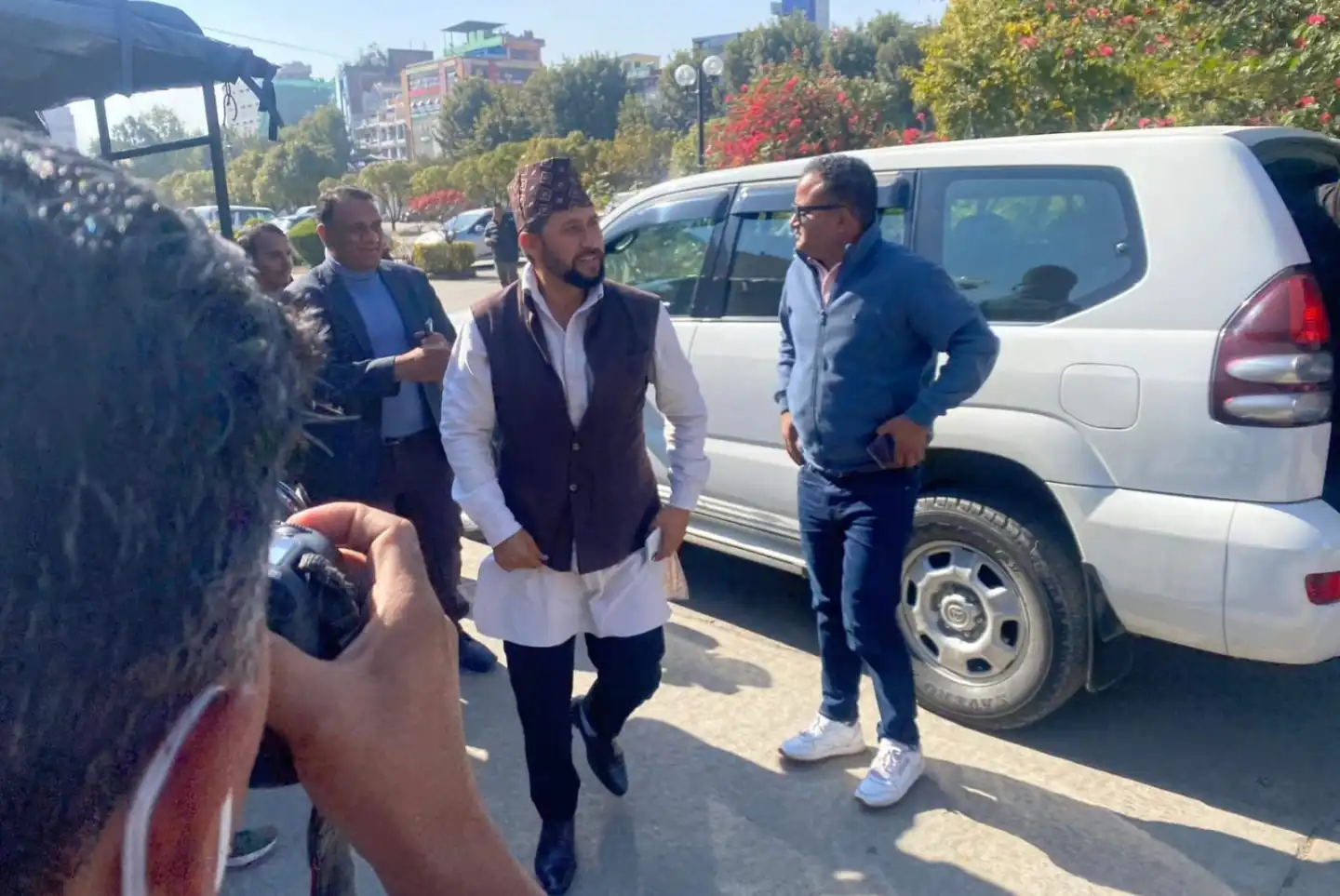 सरकारी वकिल कार्यालयले रवि लामिछानेको नागरिकता र राहदानीको अनुसन्धान थाल्यो