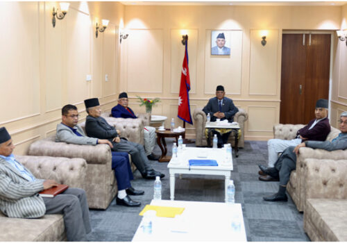 तीन दलका शीर्ष नेता छलफलमा