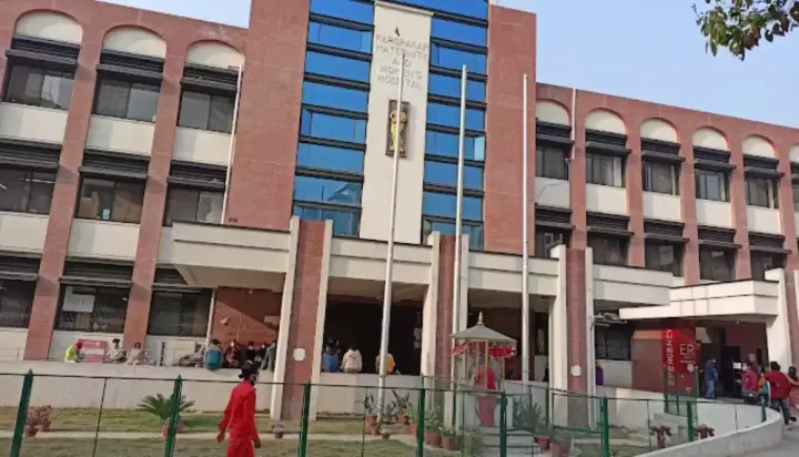 थापाथलीमा रहेको परोपकार प्रसूति तथा स्त्रीरोग अस्पतालमा अनलाइन टिकट शुरु