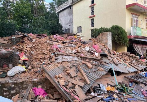 भूकम्पपीडितको अस्थायी आवास निर्माणका लागि एक अर्ब ४१ करोड निकासा