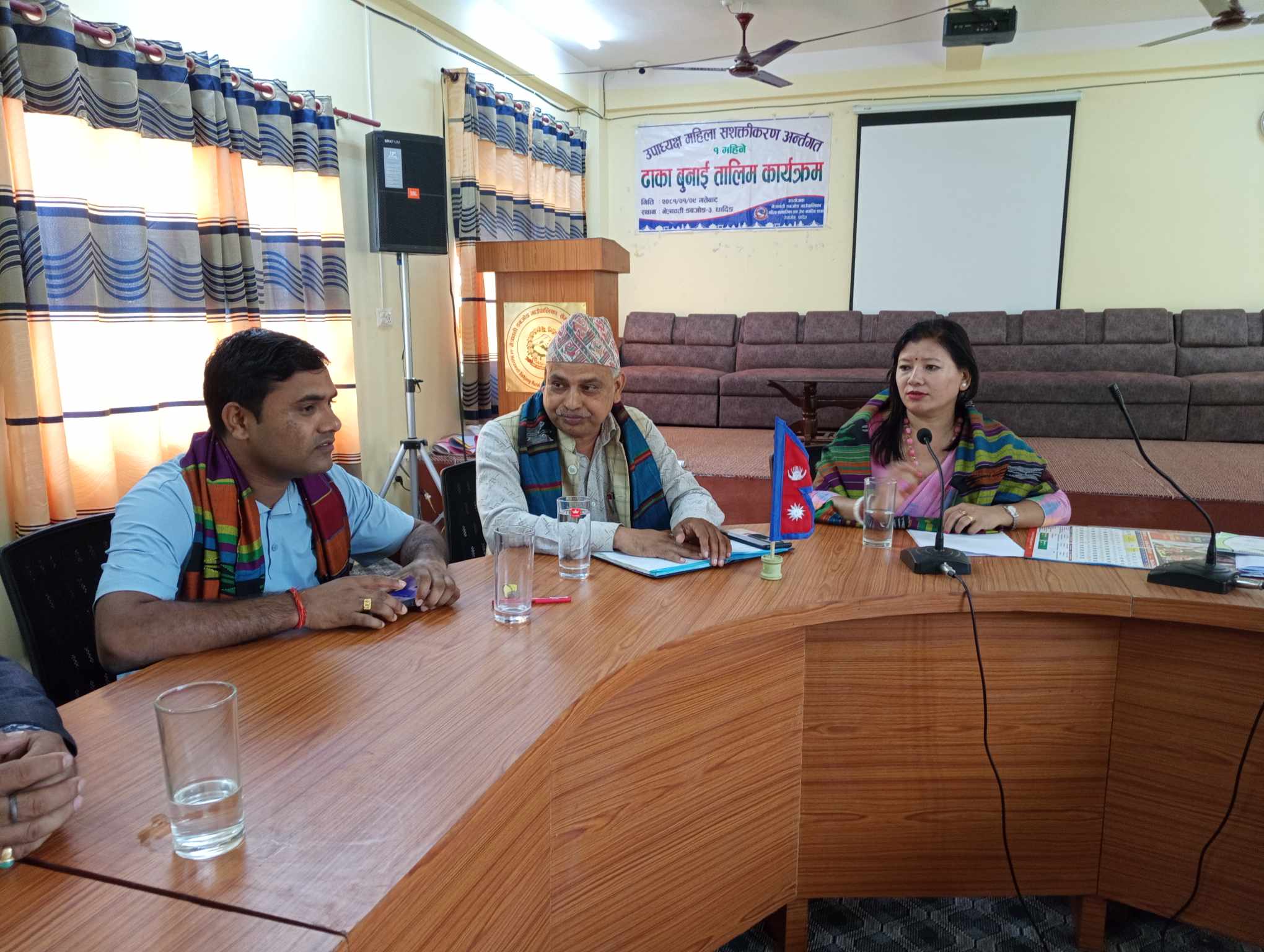 नेत्रावती डबजोङ ३ मा जारी एक महिने ढाका बुनाई तालिम सकियो