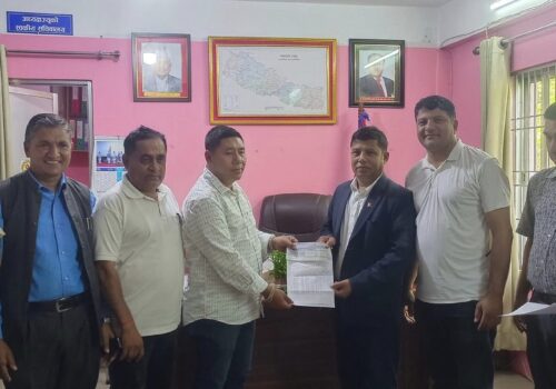 गजुरी गाउँपालिकाद्वारा बहुप्राविधिक शिक्षालयमा पढ्ने १५ जना बिद्यार्थीहरुको बार्षिक भर्ना शुल्क प्रदान