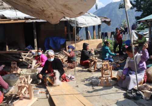 रुवी भ्यालीमा ऊनको टोपी,चकटी,राडि बनाउने सीप विकास तालिम संचालन