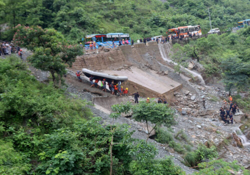 सिमलताल दुर्घटनाः १७ शव फेला, नौको पहिचान