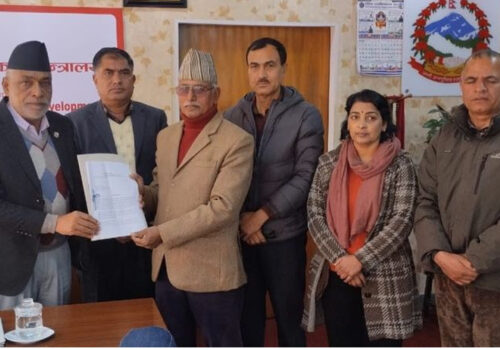 डिडिसीलाई प्रभावकारी बनाई ऋणवाट मुक्त गराउन सक्दो प्रयास गरीरहेको छु : मन्त्री अधिकारी