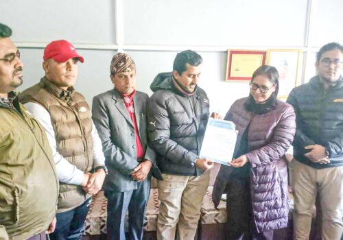 राष्ट्रिय स्वतन्त्र पार्टीले बुझायो धादिङ अस्पताललाई ध्यानाकर्षणपत्र