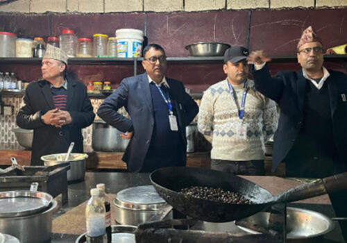 अखाद्य वस्तु विक्रि गरेको भन्दै धादिङको एक होटललाई २५ हजार जरिवाना