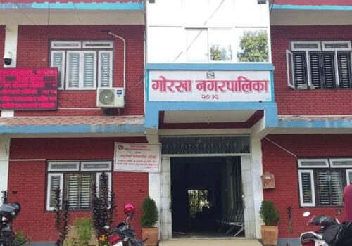 गोरखनाथदेखि गोरखपुरसम्म खिचडी यात्रा गर्दै गोरखा नगरपालिका